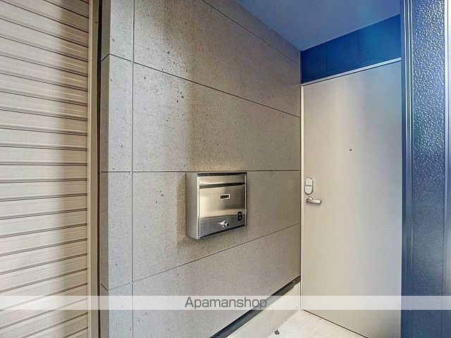 R−GARAGE助信の玄関写真