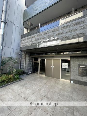 PRESSANCEOGIMACHIEKIMAEの玄関写真