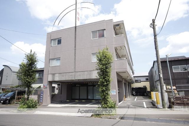 郡慶マンションの外観写真