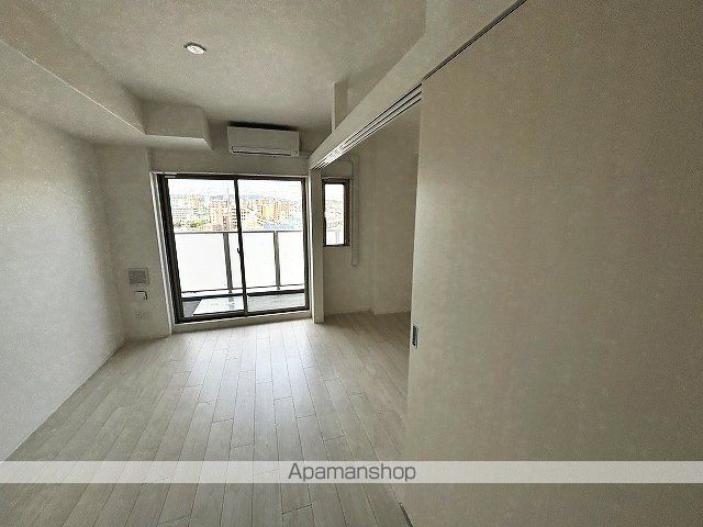 セレニテ江坂グランデの内装写真