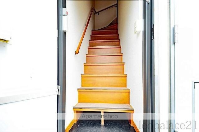 レオパレスフレンド[1K/26.08m2]の玄関