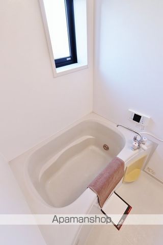 ヴィラージュマルイ A棟の内装写真