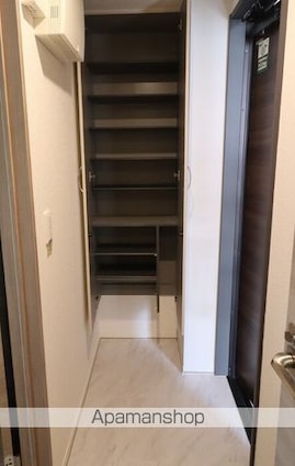 セレスティア弥生町[1LDK/37.38m2]の玄関2