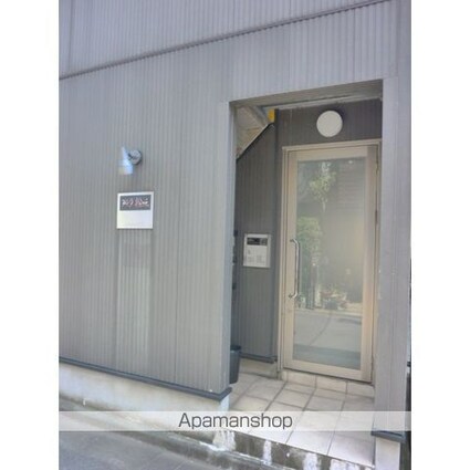 東京都中野区松が丘２丁目[1K/24.22m2]のエントランス