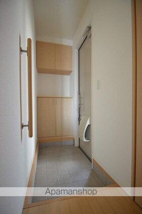 広島県東広島市西条土与丸４丁目[1LDK/44.42m2]の玄関
