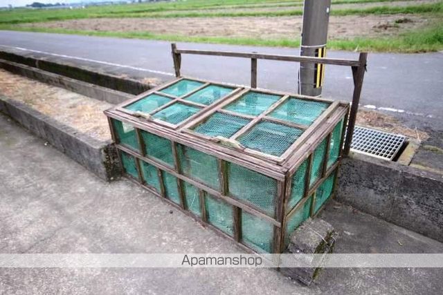 メゾン吉尾の玄関写真