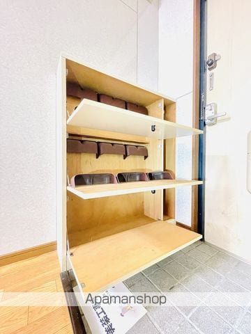 ウッディーR ワンの内装写真