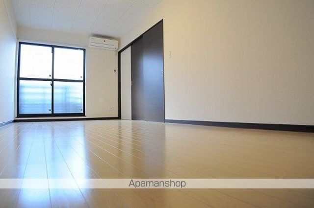 レオネクストジュヌ エルブの内装写真
