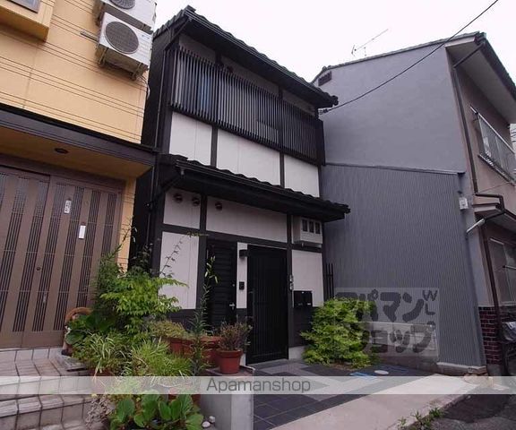 社家長屋町アパートの外観写真