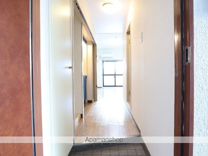 ブルーシャンピア芝川[1R/22.63m2]の玄関