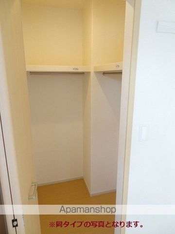 レイナ IIIの内装写真