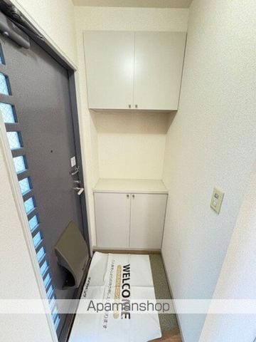 エクセレントワイケイ Bの内装写真