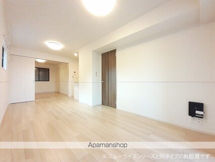 フリッシュ　Ｈ[1LDK/50.01m2]のリビング・居間