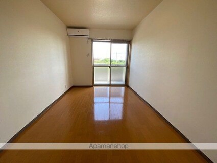 センチュリーワン[1R/32.66m2]のリビング・居間