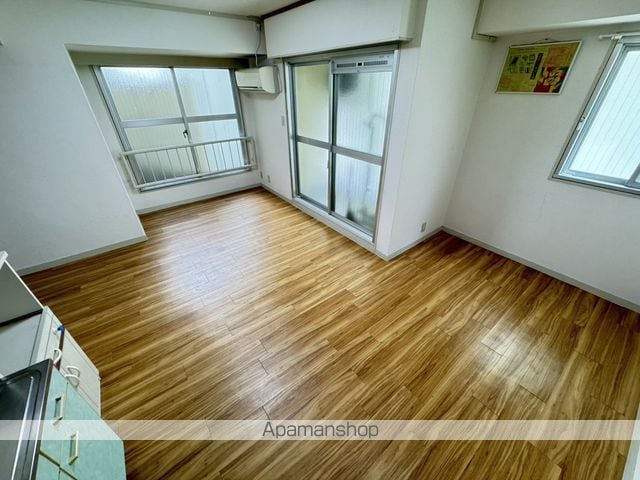 大京ビルマンション新大阪の内装写真