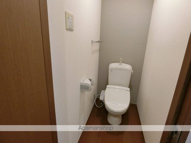 ファミリア泉[2LDK/53.76m2]のトイレ