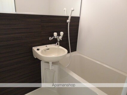 東京都世田谷区三軒茶屋２丁目[1K/22.31m2]のバス