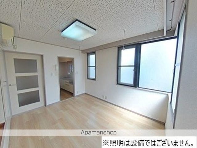 リーガルコートBの内装写真