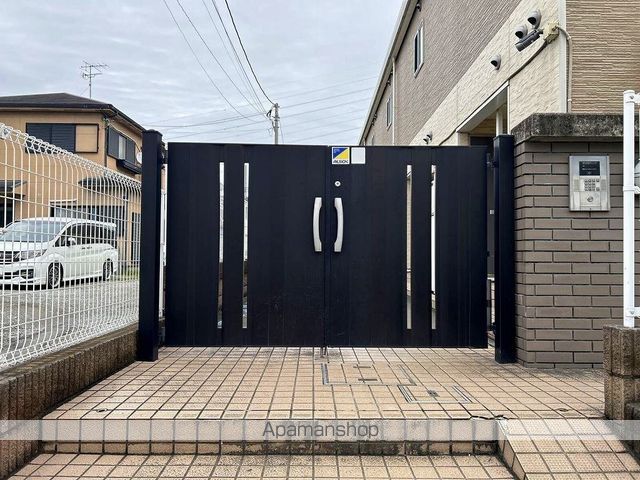 レオパレスきょうでんの玄関写真