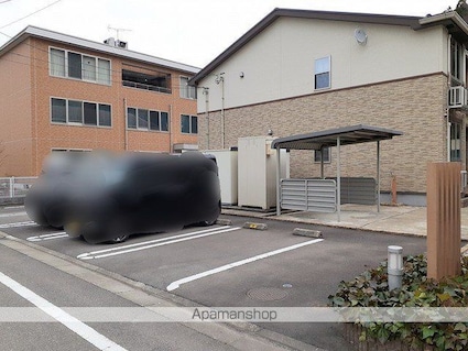 セレーノ・藤[2LDK/61.45m2]の駐車場