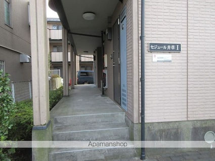 東京都杉並区井草２丁目[1R/33.72m2]のエントランス