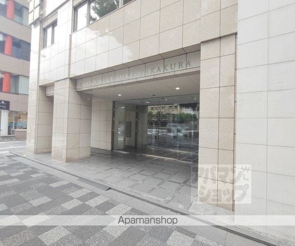 グランブルー御池高倉の玄関写真
