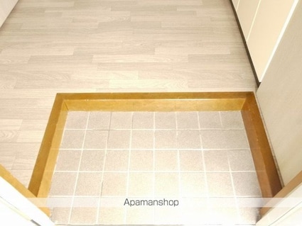 ブルースカイ[1K/25.42m2]の玄関