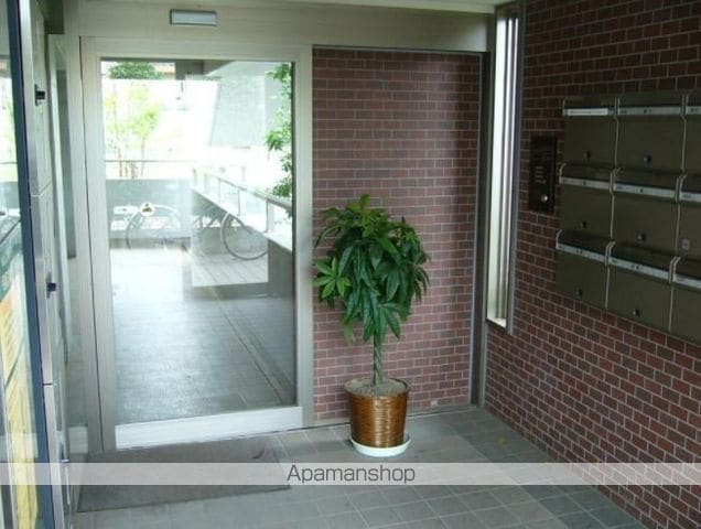 リンクス久我山の玄関写真