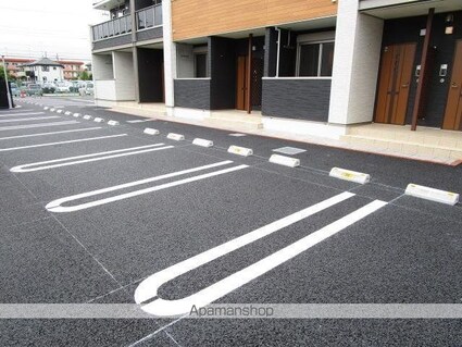 ラ・メール　Ｂ[2LDK/54.85m2]の駐車場