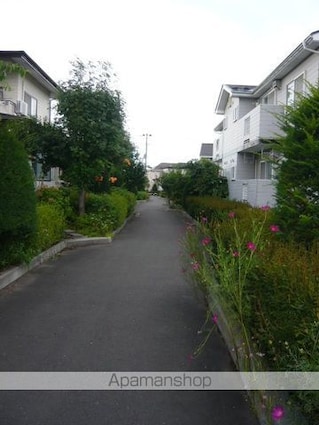 リーフパークＢ[3DK/56.2m2]の周辺3