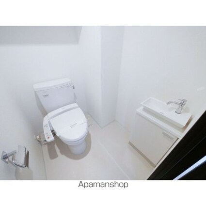 コンフォリア駒場[2LDK/53.13m2]のトイレ