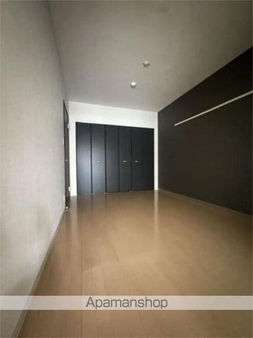 インペリアル弦巻の内装写真