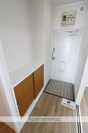 東ノ岡マンション[2DK/50.6m2]の玄関