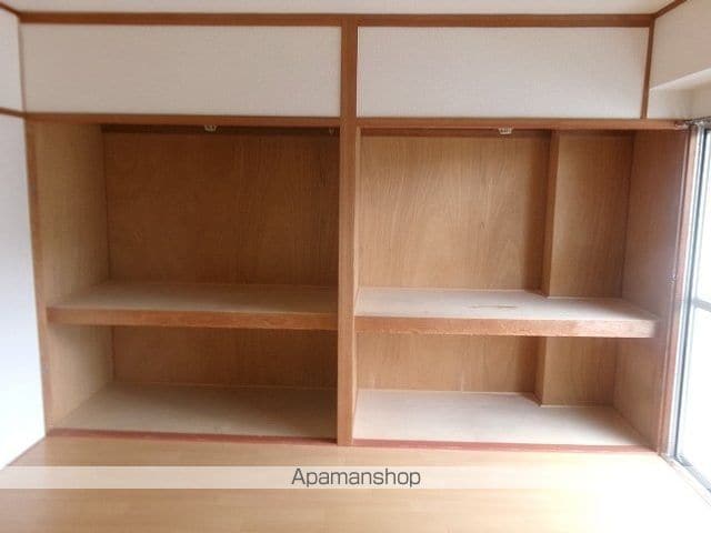ヴィレッジ柿の木通りの内装写真