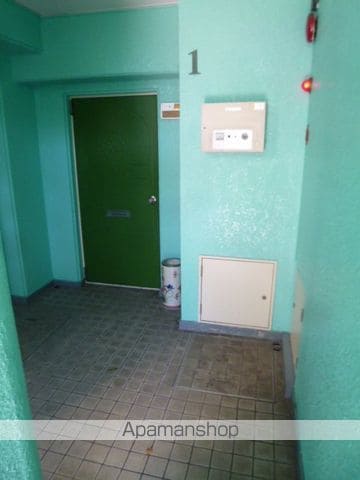 プレスイン名城東の玄関写真