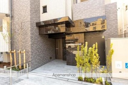 東京都新宿区住吉町[1LDK/33.39m2]のエントランス2