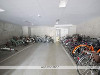 ル・シャンパーニュ[1K/31.08m2]の外観5