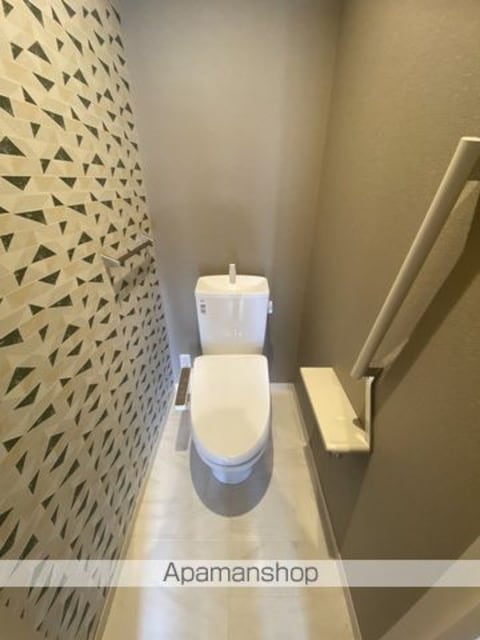 和歌山県和歌山市太田４丁目[2LDK/57.53m2]のトイレ