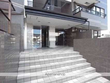 レジデンス山崎[3DK/58.18m2]のエントランス