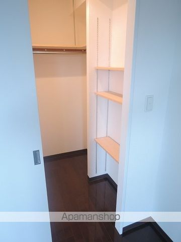 レジディア大通西の内装写真