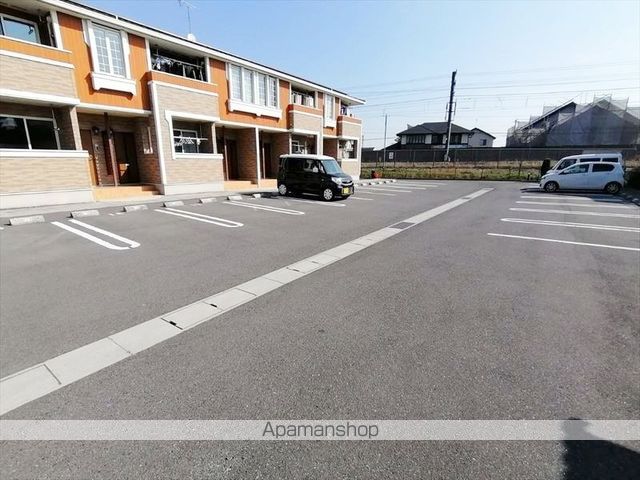 カーサ・セレーノＢ[2DK/46.06m2]の駐車場1