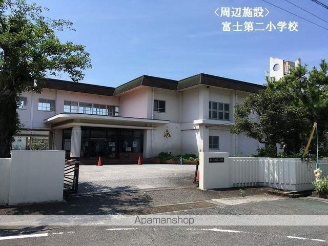 グラン・エスト Vの周辺写真