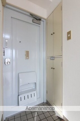 来島第１ビル[1R/22.96m2]の玄関