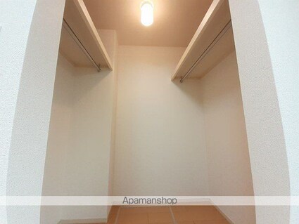 ベルタ　レジーナ[1LDK/37.93m2]の収納