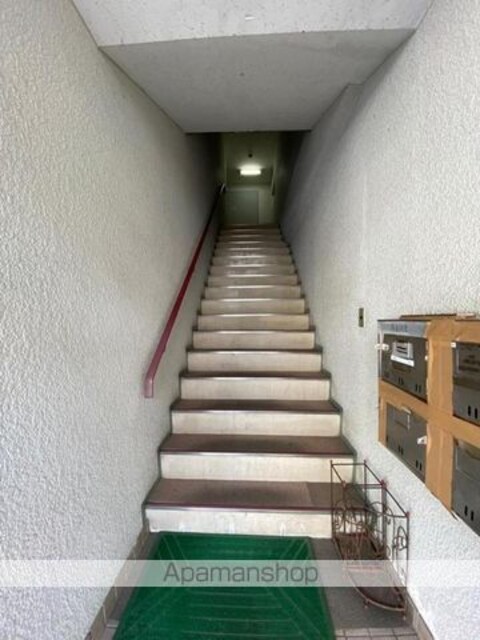 横山ビル[3DK/58.63m2]の共用部1