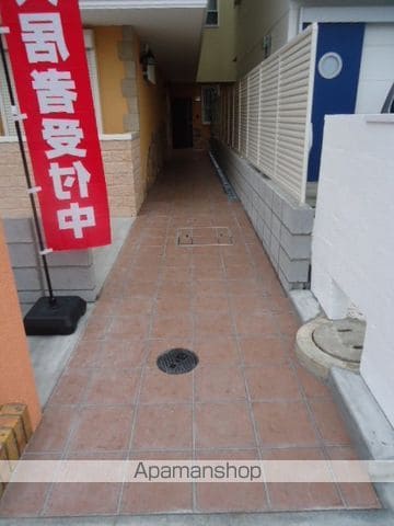 九月の空の玄関写真
