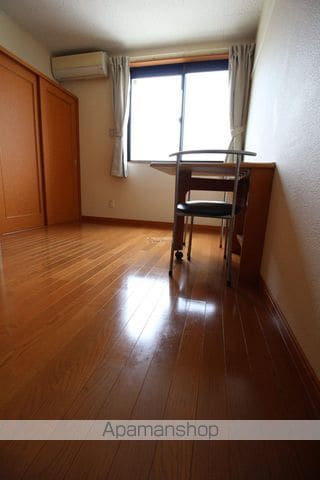 レオパレスLOVELYせとの内装写真
