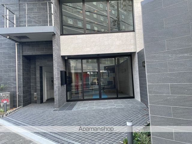エステムコート大阪プリュームの玄関写真