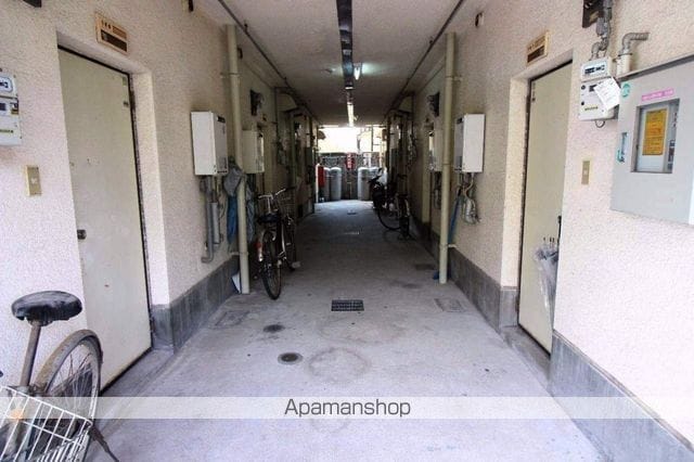 サンシャイン郡元の玄関写真
