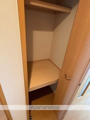 クリスタルウイング輝の内装写真